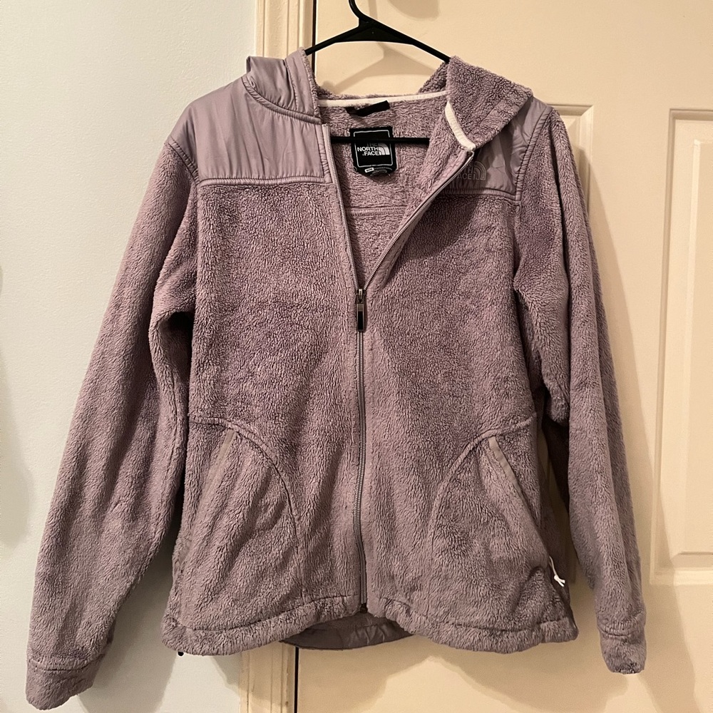 North Face Women’s fuzzy fleece zip up jacket